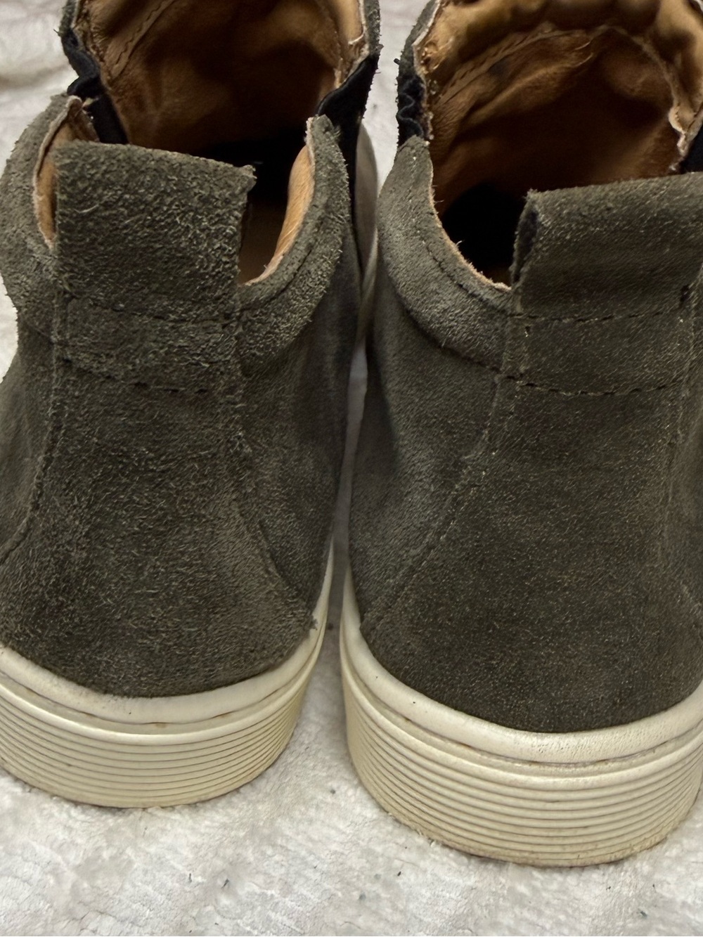 Sofft Olive Green Suede Slip On Ankle Sneakers Booties Women’s 6M - Picture 8 of 8